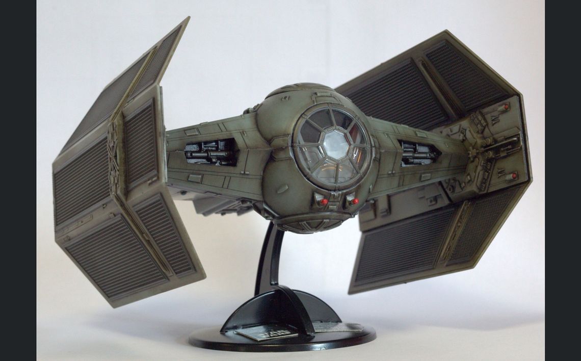 Star Wars Darth Vader's Tie Fighter - 1/121